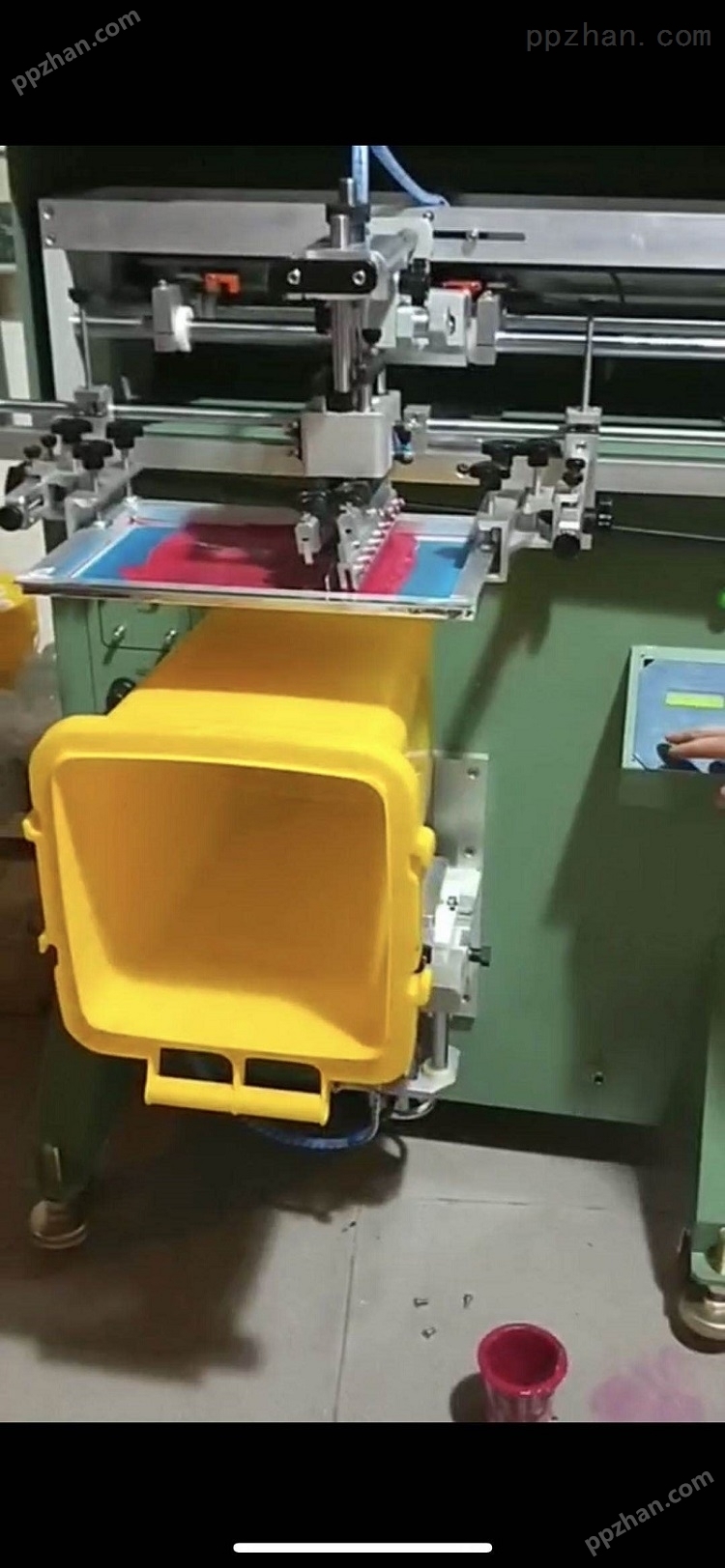 台州市塑料桶丝印机花盆滚印机啤酒箱印刷机